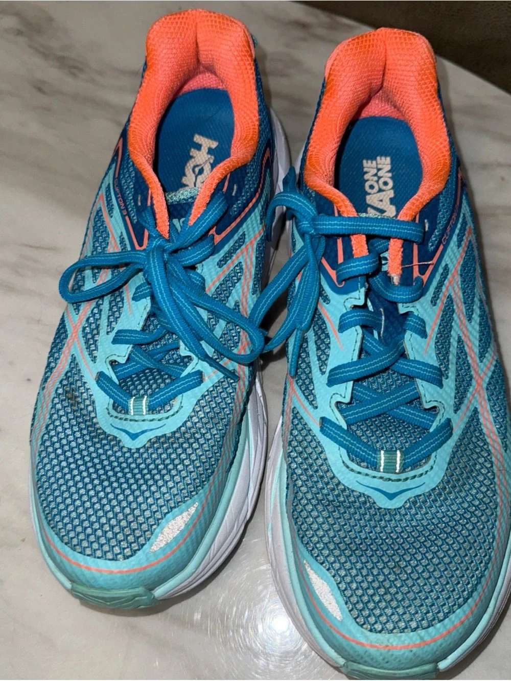 Hoka one clifton